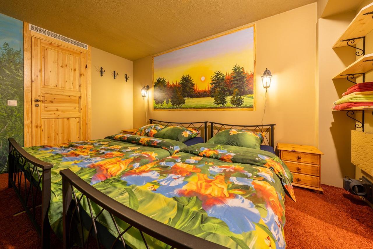 City Center Garden Camping Tallinn Bagian luar foto